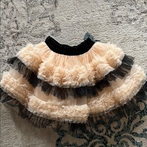 Chic Layered Tulle Skirt in Black and Cream